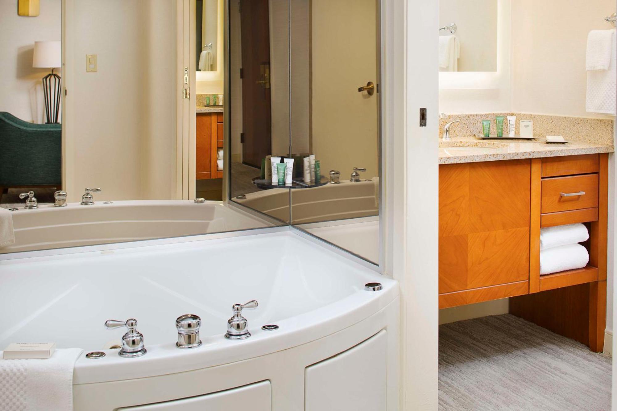 Hilton Atlanta Perimeter Suites Sandy Springs Exterior foto